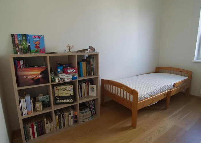 Bright 3-Room Apartment In Mustamaee