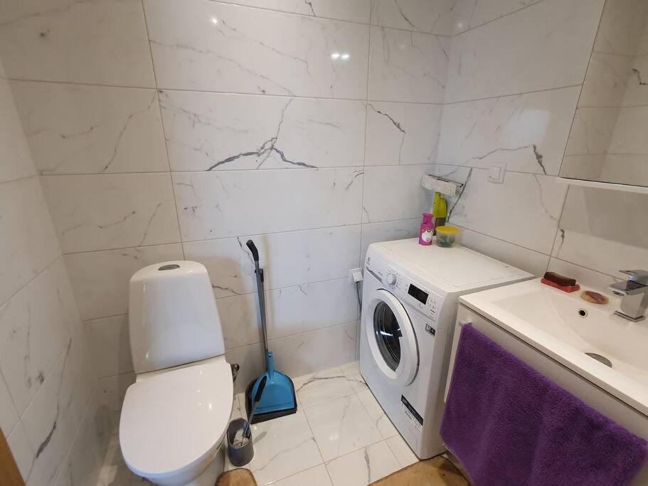 Apartment Bright 3-room In Mustamaee Tallinn